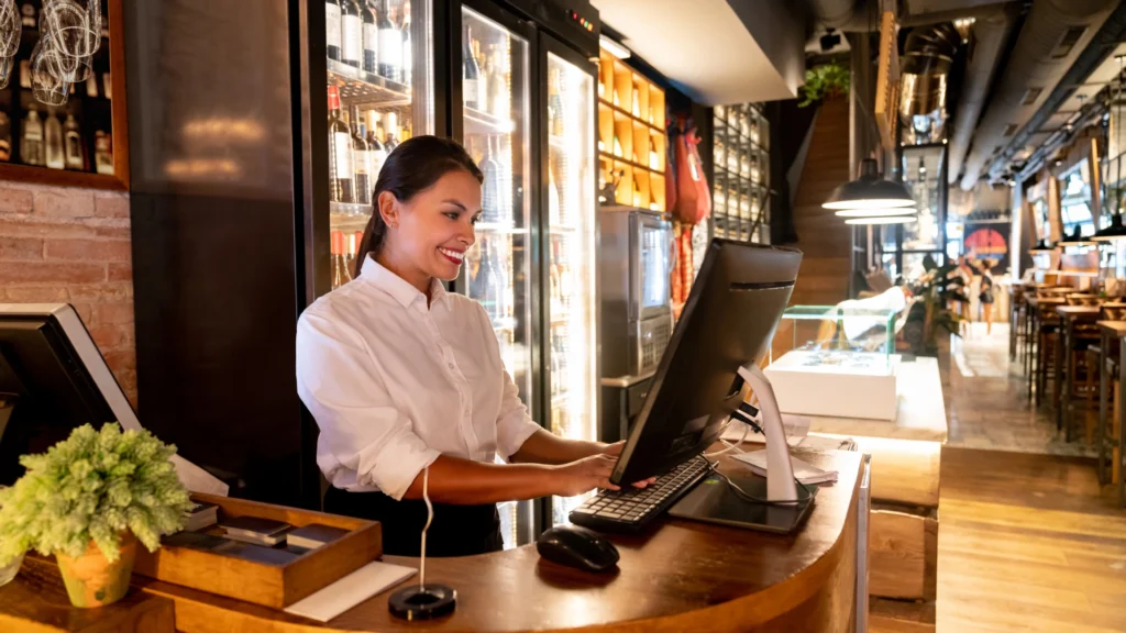 happy restaurant owner with increase online orders